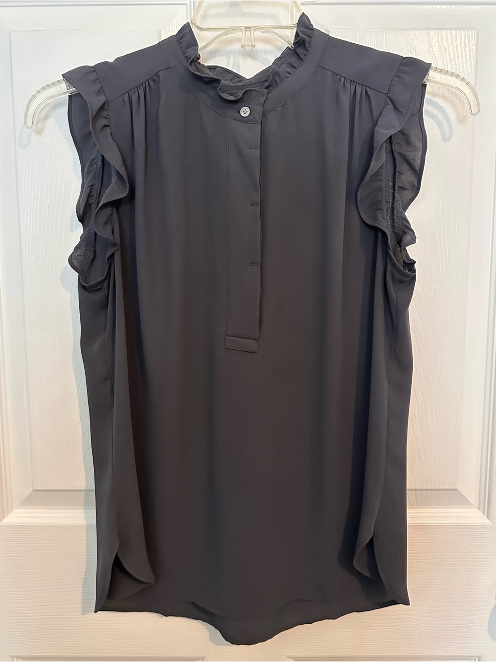 Women’s Loft Sleeveless Ruffle Mock Neck Top - Dark Grey/Charcoal EUC Sz:S